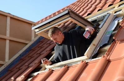 Pose de fenêtres de toit Velux à Crosville-la-Vieille